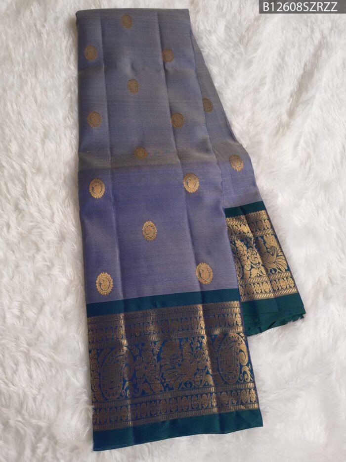 Lavender and Green Dual Tone Pure Silk Saree with Grand Zari Border and Pallu - Image 3