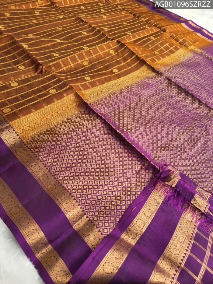 Elegant Copper Brown and Purple Silk Saree with Rich Zari Border and Pallu - Image 3