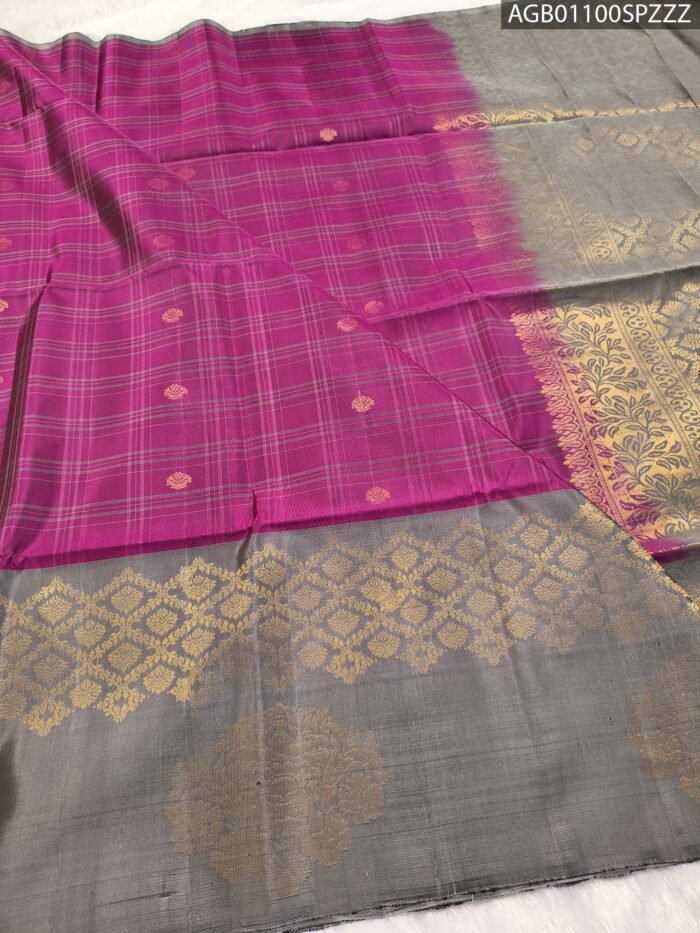 Elegant Grey and Purple Pure Silk Saree with Rich Zari Border and Pallu - Image 2