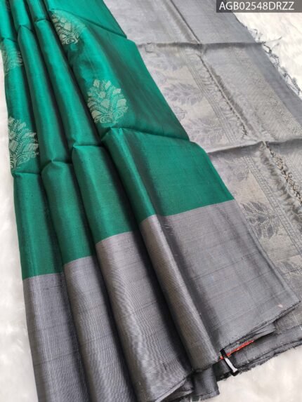 Elegant Green Silk Saree with Silver Border and Intricate Pallu