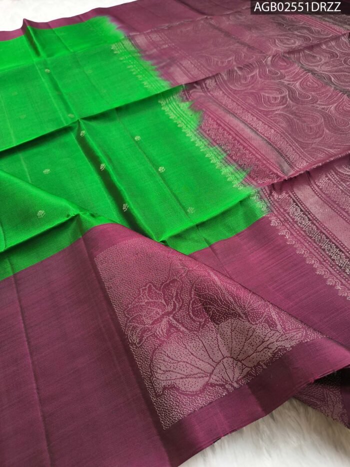 Elegant Plum and Green Pure Silk Saree with Intricate Pallu Design - Image 2