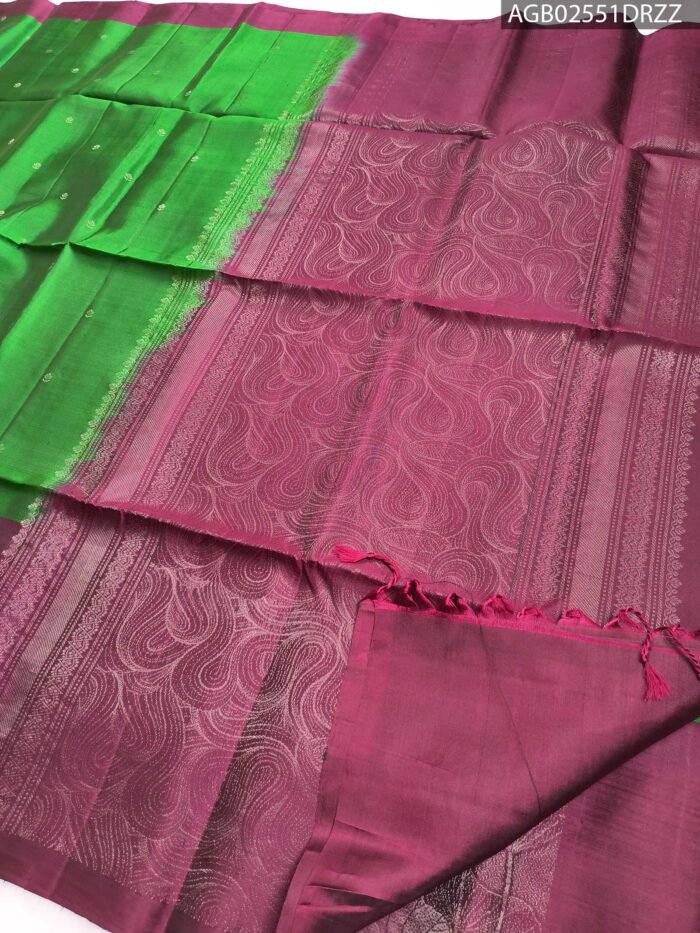 Elegant Plum and Green Pure Silk Saree with Intricate Pallu Design - Image 3