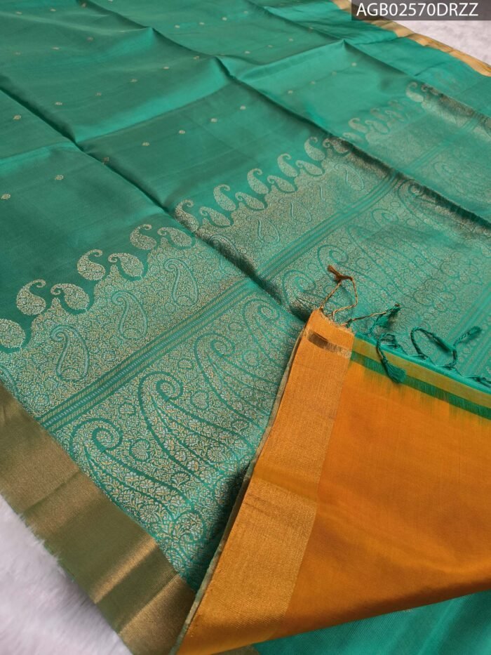 Elegant Turquoise Silk Saree with Golden Zari Border and Rich Pallu - Image 3