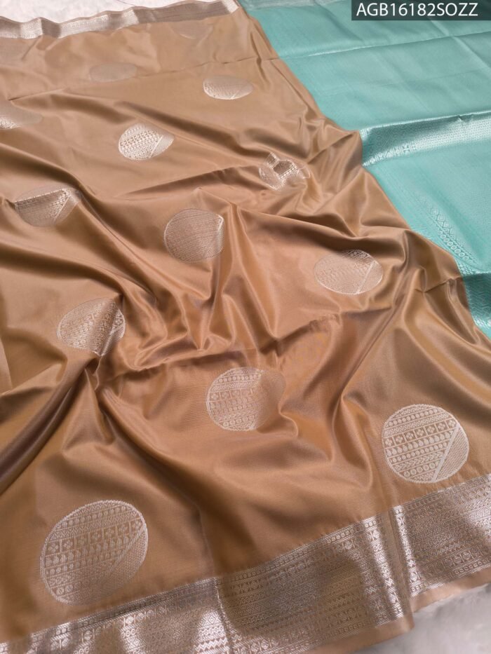 Elegant Beige Soft Silk Saree with Silver Zari Border and Aqua Pallu - Image 2