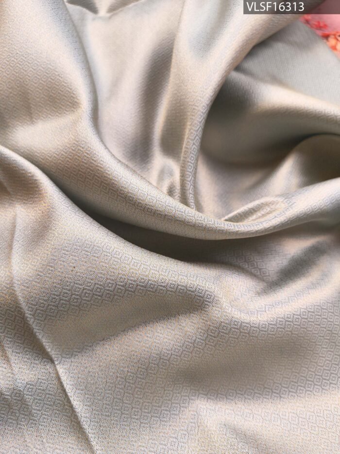 Pink and Blue Fancy Silk Saree with Floral Motifs and Elegant Zari Woven Border - Image 4