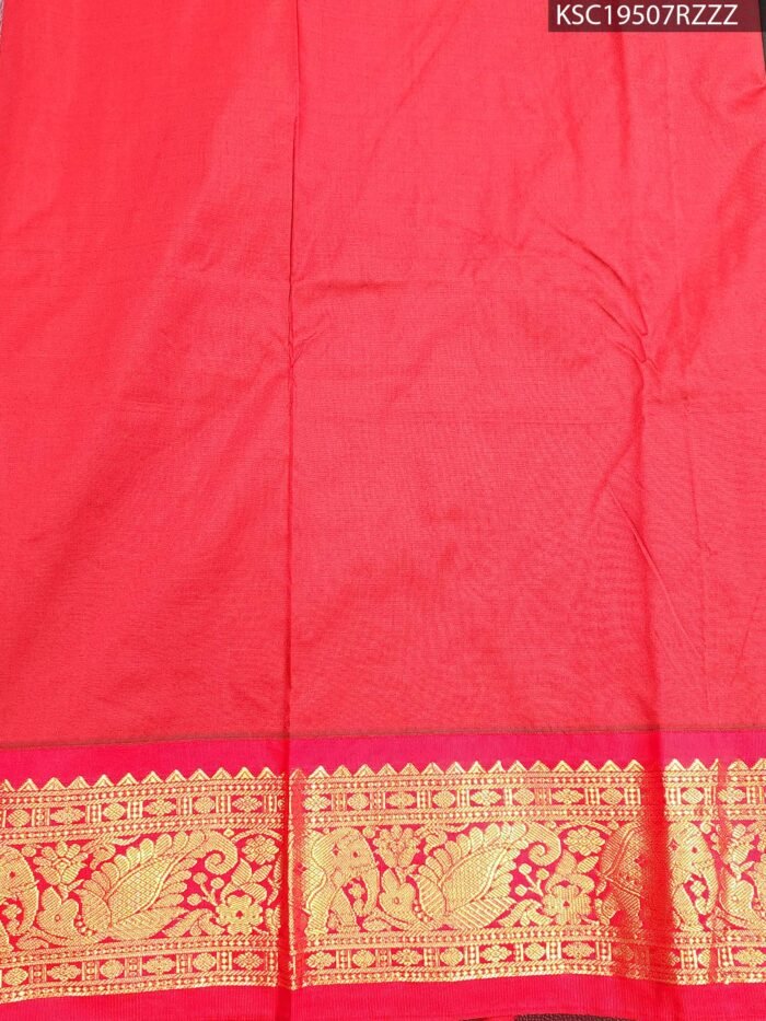 Black Blended Soft Silk Saree with Golden Motifs and Rich Zari Pallu - Image 2