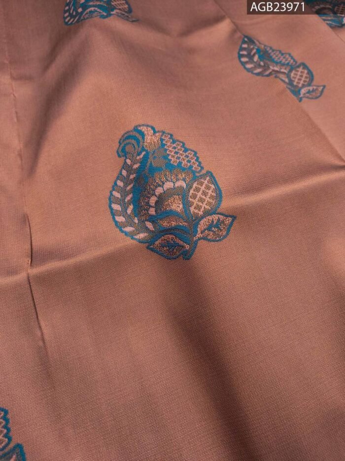 Peach and Blue Elegant Semi Soft Silk Fancy Saree with Beautiful Border and Pallu - Image 2