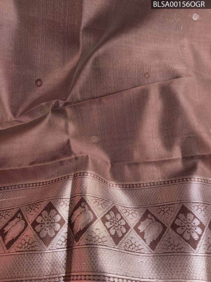 Elegant Pink and Gray Semi Soft Silk Saree with Floral Motifs and Rich Pallu - Image 2