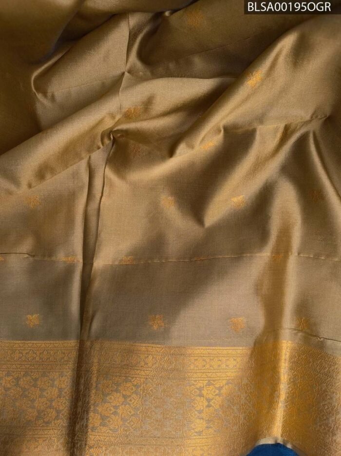 Royal Blue and Gold Semi Soft Silk Saree with Floral Motifs and Rich Pallu - Image 2