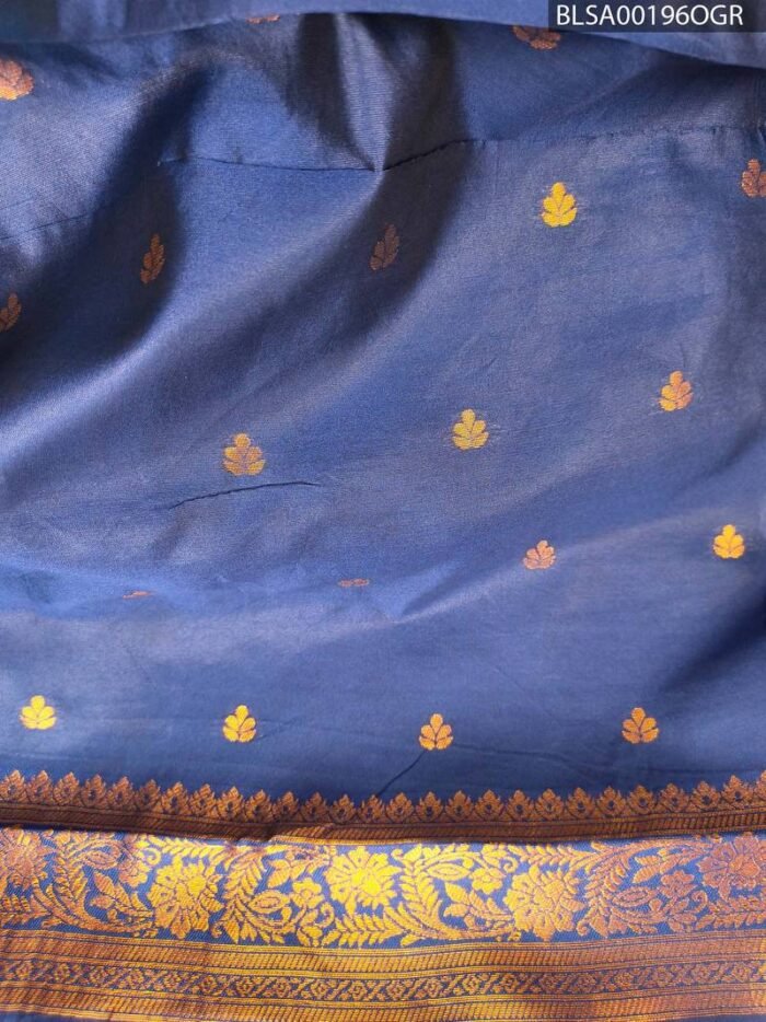 Teal Green and Maroon Semi Soft Silk Saree with Intricate Pattern and Rich Pallu Design - Image 2